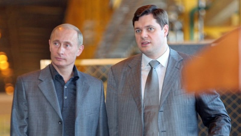 Wladimir Putin und Alexey Mordaschow im Juli 2006 (Bild: AFP)