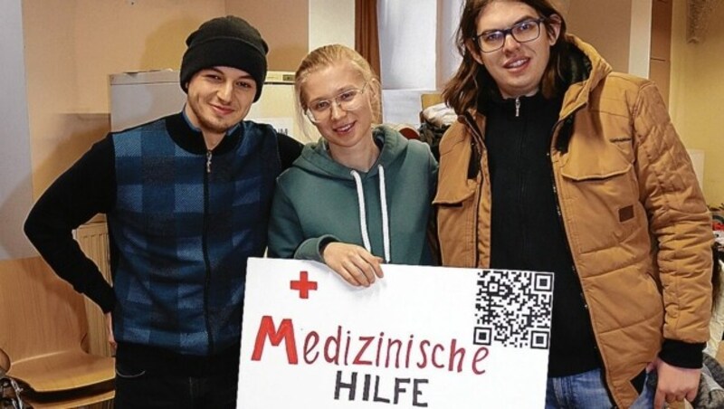 In der Grazer Mariahilferkirche sammeln drei ukrainische Studenten Hilfsgüter für ihre leidgeprüften Landsgenossen und Familien. (Bild: Christian Jauschowetz)