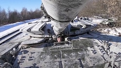 Ein russischer Panzerfahrer in seinem T-72 (Bild: Russian Defense Ministry Press Service)