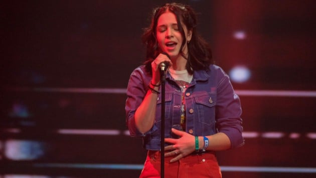 Die 15-jährige Valentina Thoms sorgte mit einem Hit von Billie Eilish für Gänsehaut beim Auftakt der neuen „Starmania“-Staffel. (Bild: ORF)
