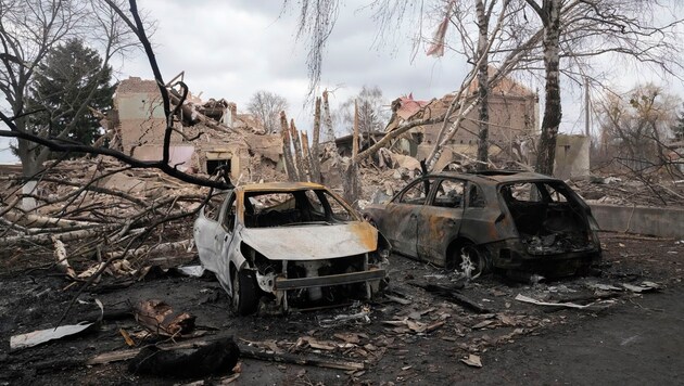 Ein Bild der Zerstörung aus der Ukraine (Bild: AP)