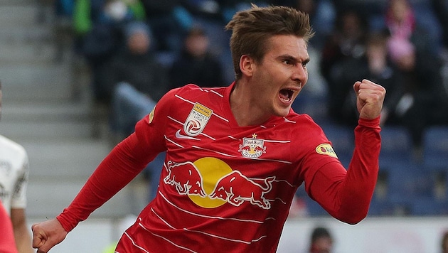 Max Wöber hat seinen Vertrag bei Red Bull Salzburg verlängert. (Bild: APA/KRUGFOTO)