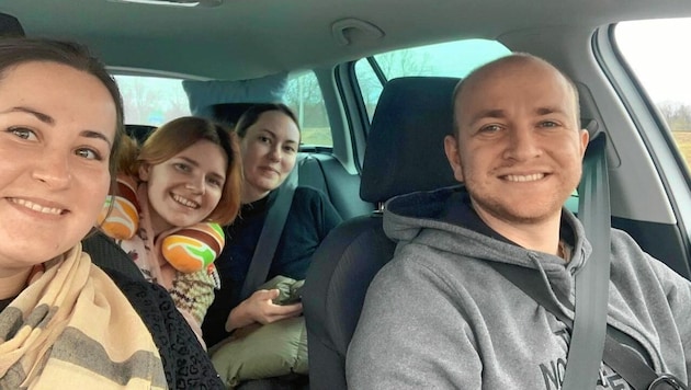 Arzt Oleksii Sukhodyntsev konnte drei Frauen, die aus der Ukraine nach Polen geflüchtet waren, am Sonntag sicher nach Kärnten bringen. (Bild: Oleksii Sukhodyntsev)