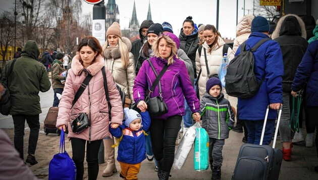 Flüchtlinge in der ukrainischen Stadt Lemberg (Bild: Pail Sepp)
