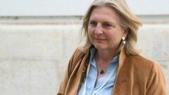 Die ehemalige Außenministerin Karin Kneissl (Bild: APA/Helmut Fohringer)