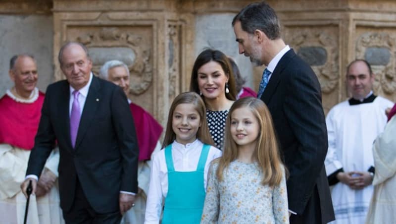 Altkönig Juan Carlos im April 2018 mit der Königsfamilie auf Palma de Mallorca. (Bild: APA/Photo by JAIME REINA/AFP)