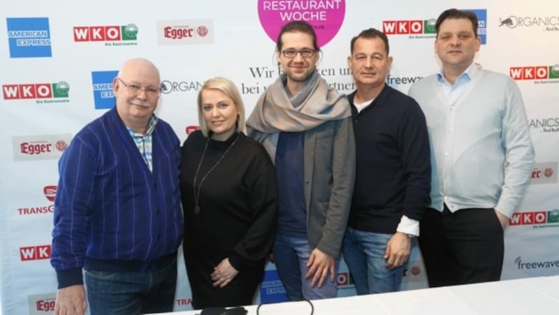 V.l.: Erwin Scheiflinger, Vlatka Bijelac, Dominik Hofer (Veranstalter Restaurantwoche), Oliver Jauk (Ludwig Van) und Martin Pichlmaier (Pichlmaiers zum Herkner) (Bild: Tomschi Peter)