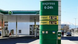 Die Preise für Treibstoffe steigen und steigen. (Bild: zVg)