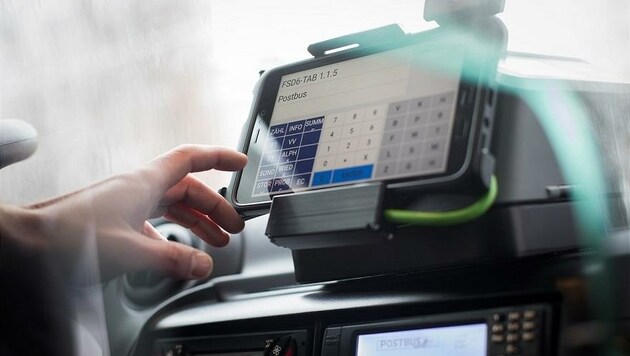 Die Digitalisierung hat auch in den Postbussen Einzug gehalten. (Bild: ÖBB/Pleschko)