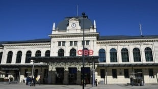 Der Bahnhof in der Landeshauptstadt St. Pölten schafft es im NÖ-Ranking auf Platz 4 – ex aequo mit Wiener Neustadt. (Bild: P. Huber)