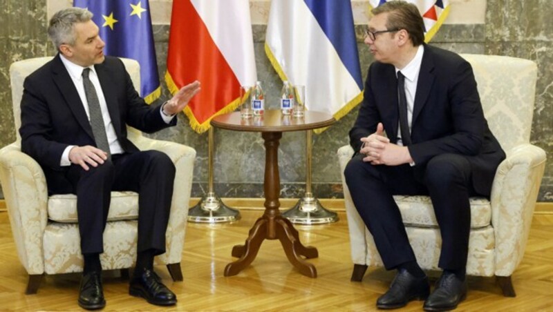 Nehammer (li.) und Vucic (Bild: APA/BKA/DRAGAN TATIC)