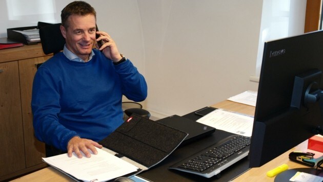 Thomas Köhle, noch-Geschäftsführer von Imst Tourismus, wird ab Juni aus dem Ischgler Büro telefonieren. (Bild: Hubert Daum)