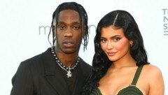 Travis Scott und Kylie Jenner (Bild: APA/Photo by Andy Kropa/Invision/AP)