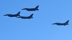 Maschinen des Typs F-16 (Symbolbild) (Bild: Aamir QURESHI / AFP)