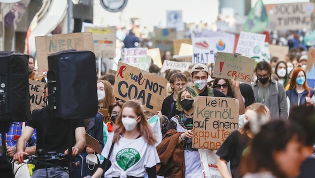 Demonstration der „Fridays For Future“-Bewegung in Graz (Bild: APA/ERWIN SCHERIAU)