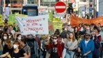 Auch Salzburgs Aktivisten demonstrieren seit drei Jahren für das Klima (Bild: Tschepp Markus)