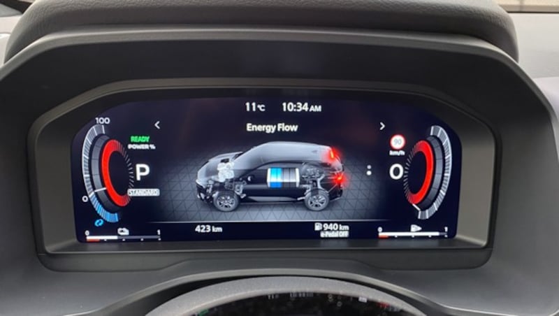 Tachodisplay im Nissan e-Power (Bild: Stephan Schätzl)