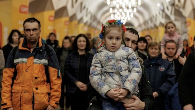 Viele Ukrainische Flüchtlinge sind bereits in Sicherheit, in Gedanken sind die meisten von ihnen aber noch in ihrer Heimat. (Bild: REUTERS)