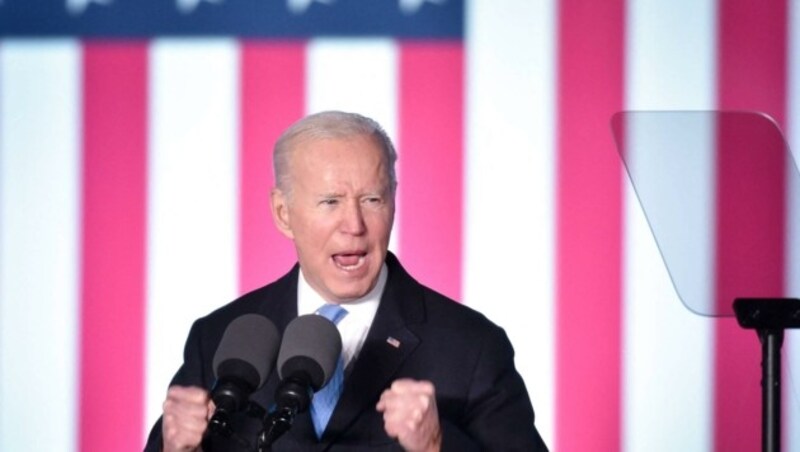 US-Präsident Joe Biden provozierte mit seiner Rede in Warschau nicht nur den Kreml. Auch Frankreichs Präsident Emmanuel Macron distanzierte sich von den verbalen Querschüssen. (Bild: (c) www.VIENNAREPORT.at)