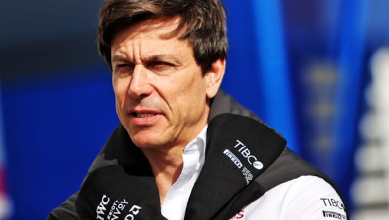 Toto Wolff schreibt die Saison nicht ab. (Bild: GEPA )