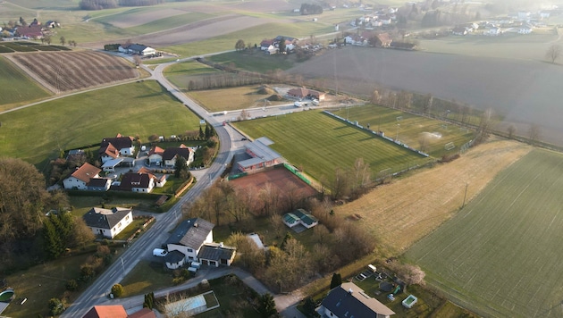 Drohnenflug über Enzenkirchen (Bild: Scharinger Daniel)
