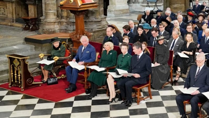 Die Königsfamilie nahm bei Queen Elizabeth in der Westminster Abbey Platz. (Bild: PA)