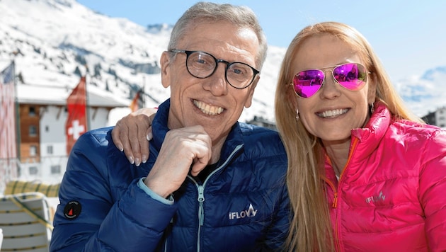 Peter Stöger mit seiner Lebensgefährtin Ulrike Kriegler in Zürs. (Bild: Maurice Shourot)