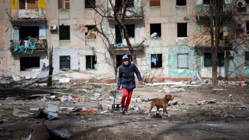 Zerstörung in Mariupol (Bild: Copyright 2022 The Associated Press. All rights reserved.)