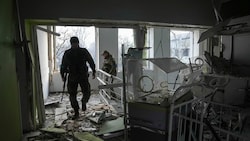 Eine zerstörte Entbindungsstation in Mariupol (Bild: AP)