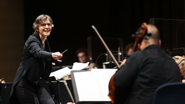 Die Chefdirigentin der Philharmoniker Elisabeth Fuchs. (Bild: Franz Neumayr)