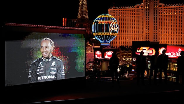 Viva Las Vegas heißt’s ab 2023 für Lewis Hamilton & Co. (Bild: AP/John Locher)