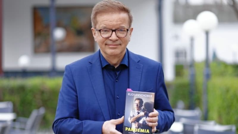 Das Buch „Pandemia“ erschien am 11. 4. im Zsolnay Verlag. Infos zur Lesereise unter www.anschober.at (Bild: Holl Reinhard)