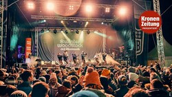 Die Blasmusik beim „Winter-Woodstock“ weiß zu begeistern. (Bild: Klaus Mittermayr)