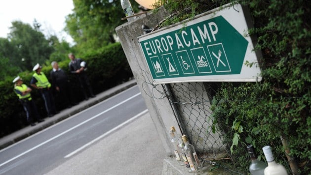 Die Einfahrt zum Europacamp in Weissenbach am Attersee (Bild: picturedesk.com)