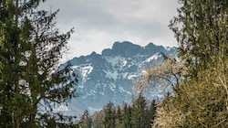 Seit Beginn der Aufzeichnungen im Jahr 1898 von den Gmunder Bergrettern wurden bereits 143 Tote am Traunstein verzeichnet. (Bild: Wenzel Markus)