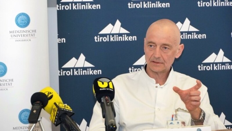 Klaus Seppi ist leitender Oberarzt an der Innsbrucker Klinik für Neurologie und einer der Studienleiter. (Bild: tirol kliniken/Juchum)