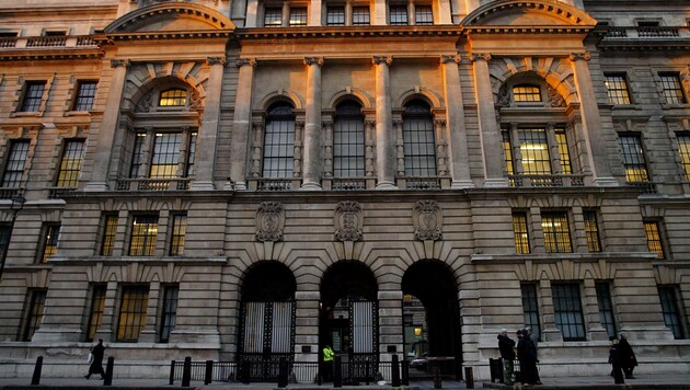 Das Ministry of Defense, das Verteidigungsministerium, in London (Bild: AFP/Nicolas Asfouri)