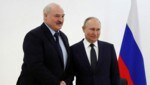 Der belarussische Machthaber Alexander Lukaschenko und der russische Präsident Wladimir Putin (Bild: AFP)