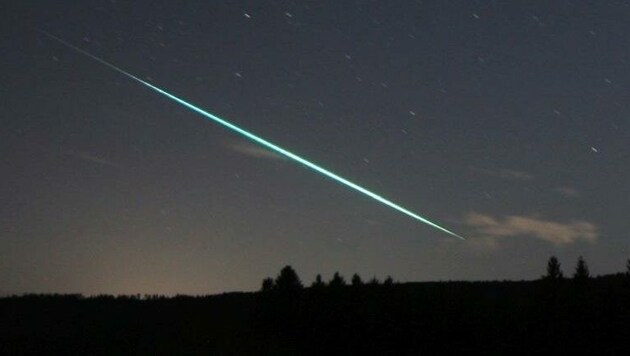 Der hell leuchtende Meteor, der vergangenes Wochenende auch in Münster gesichtet wurde (Bild: Hermann Koberger)