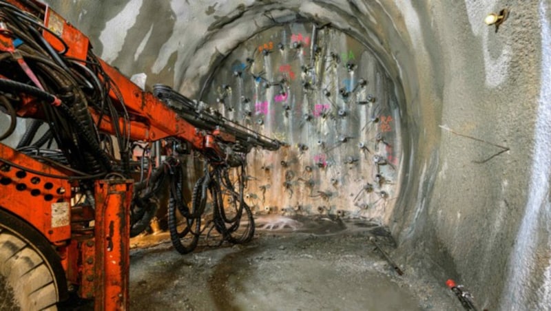 Bauarbeiten im Semmeringtunnel (Bild: ÖBB/Ebner)