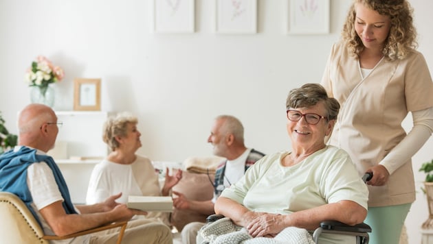 Dank moderner Therapien können viele Parkinson-Patienten ihre Selbstständigkeit bewahren. (Bild: stock.adobe.com)