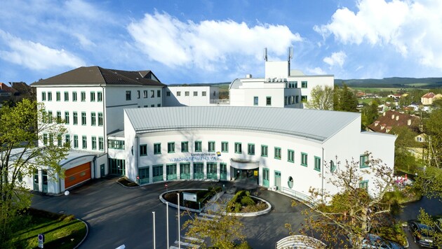 Im Krankenhaus Waidhofen wurde eine blutende Wunde nicht behandelt – schlechtes Zeugnis für die Organisation der Landesgesundheitsagentur. (Bild: Robert Herbst)