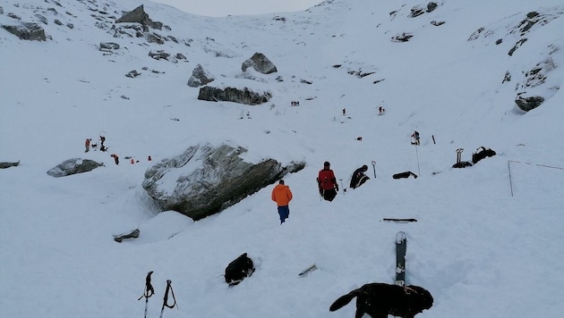 Beim Lawinenunglück auf der Twenger Lackenspitze verloren drei junge Alpinisten ihr Leben (Bild: Riedler, Huettegger, Mayerhofer und Kremser/Bergrettung Salzburg)