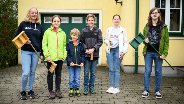 Mit Eifer dabei: Die Ratscherkinder Maria, Magdalena, Jonas, Julian, Paulina und David waren am Karfreitag fleißig unterwegs. (Bild: Imre Antal)