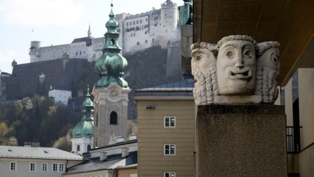 Ein prominentes Künstlerduo kritisiert die Salzburger Festspiele wegen ihres Sponsors Solway. (Bild: ANDREAS TRÖSTER)