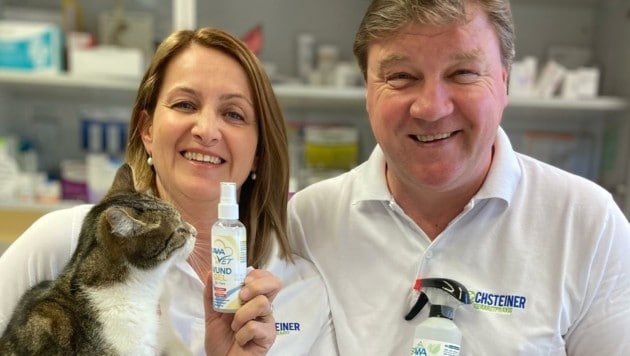 Den Tierärzten Karin und Werner Hochsteiner ist die Idee für die Herstellung von Desinfektionsmitteln gekommen. (Bild: zVg)