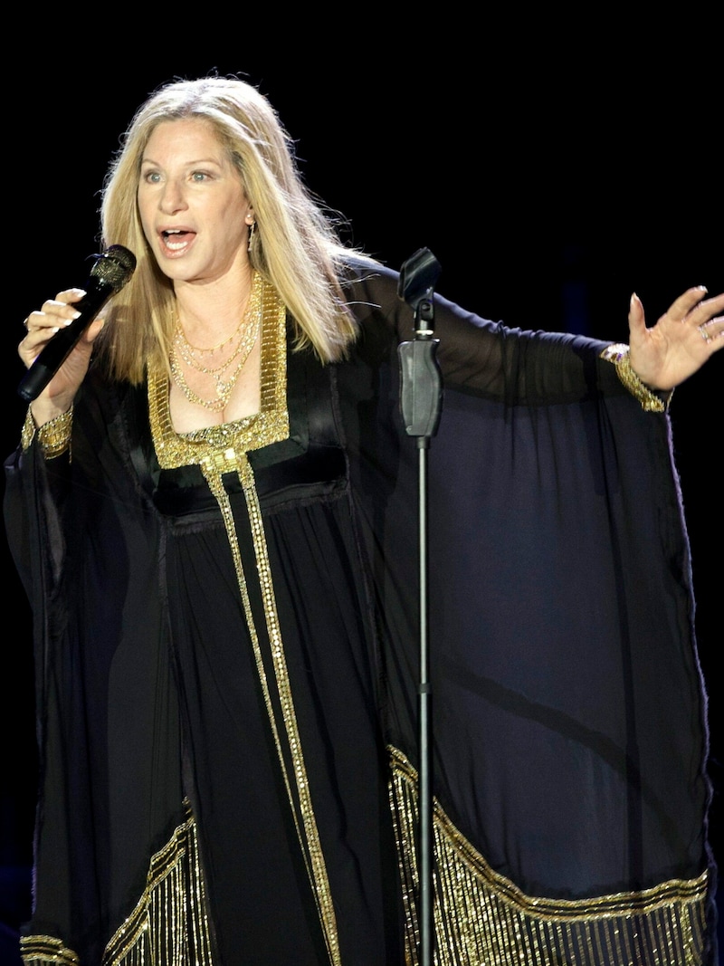 Barbara Streisand bei einem Auftritt im Jahr 2013 (Bild: MOTI MILROD / EPA / picturedesk.com)