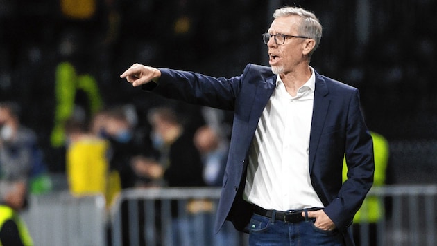 Fully focused on the championship title and promotion: Admira's sports director Peter Stöger. (Bild: Kronen Zeitung)