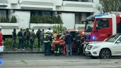 Großeinsatz am Freitag in der Brünner Straße in Wien (Bild: "Krone"-Leserreporter)