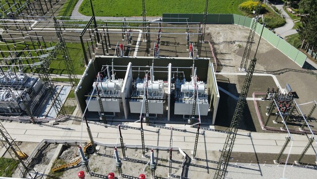 Im Vorjahr installierte die APG in Osttirol einen neuen Trafo. (Bild: Austrian Power Grid AG)
